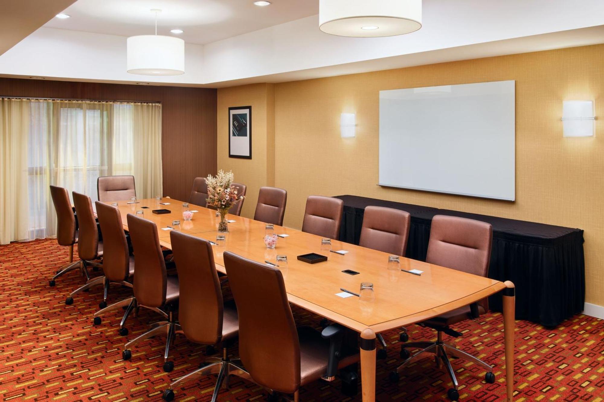 Courtyard By Marriott Akron Stow Ξενοδοχείο Εξωτερικό φωτογραφία